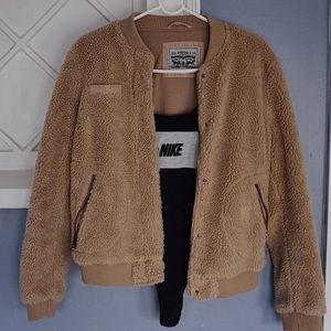 Levi’s teddy jacket with zip pockets